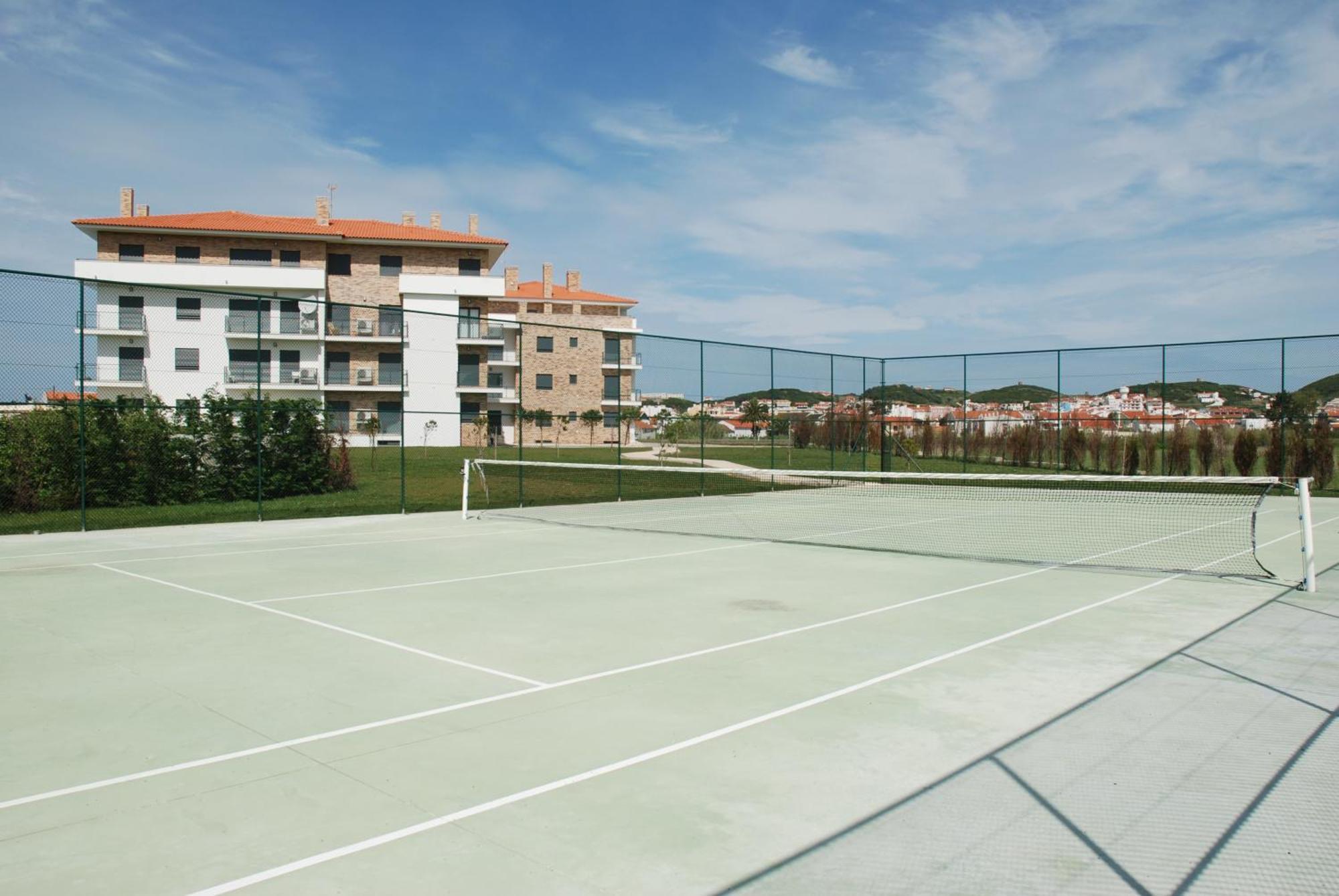 Pebble - 1 Bedroom Apartment Sleeps 5 With Pool & Tennis Court Sao Martinho do Porto Ngoại thất bức ảnh