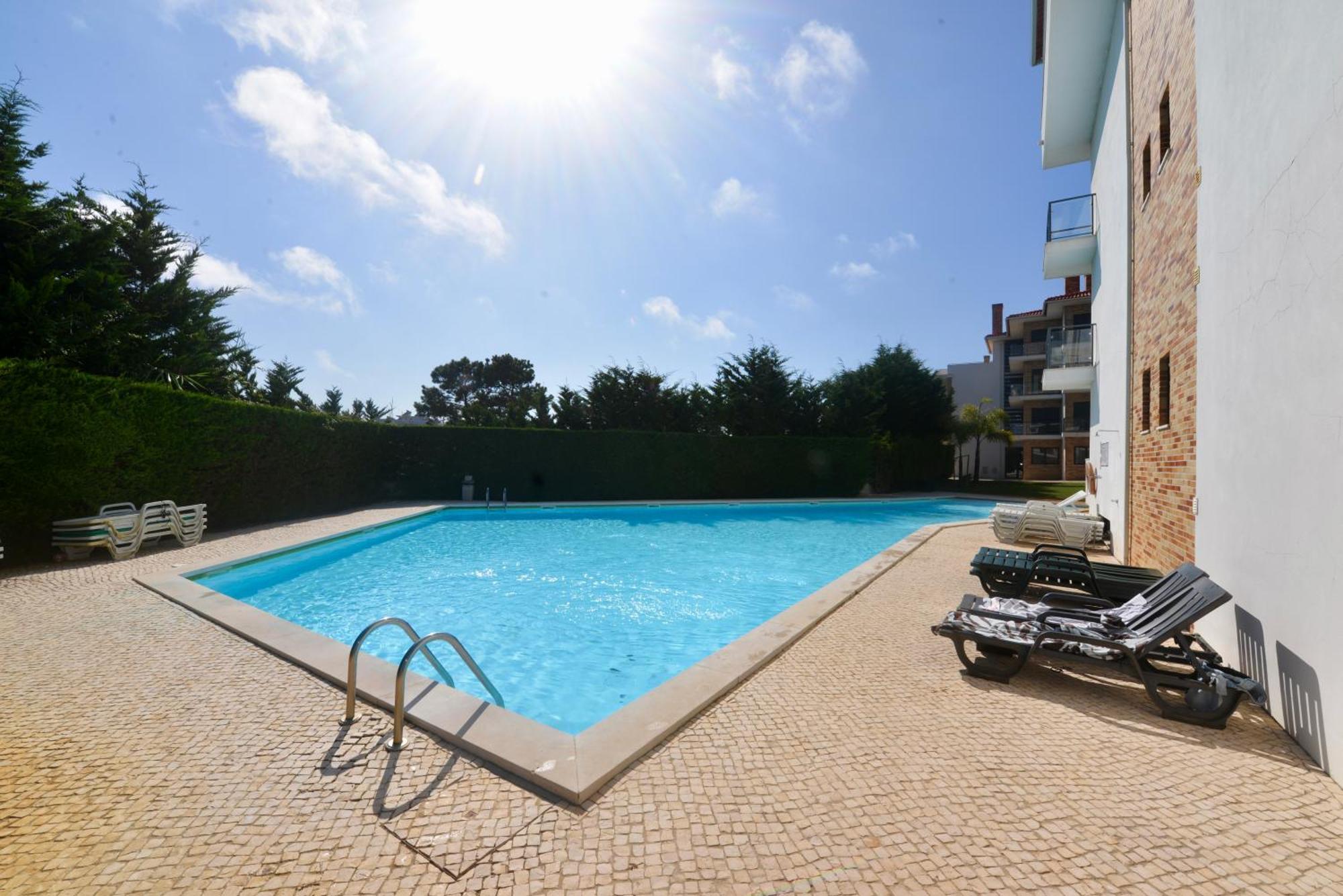 Pebble - 1 Bedroom Apartment Sleeps 5 With Pool & Tennis Court Sao Martinho do Porto Ngoại thất bức ảnh
